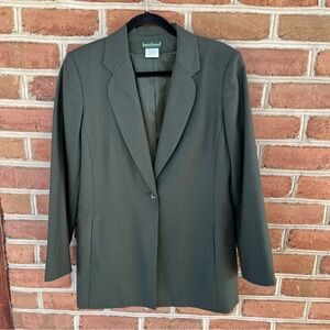 Harve Benard classy ladies blazer. Excellent condition. Size: 10